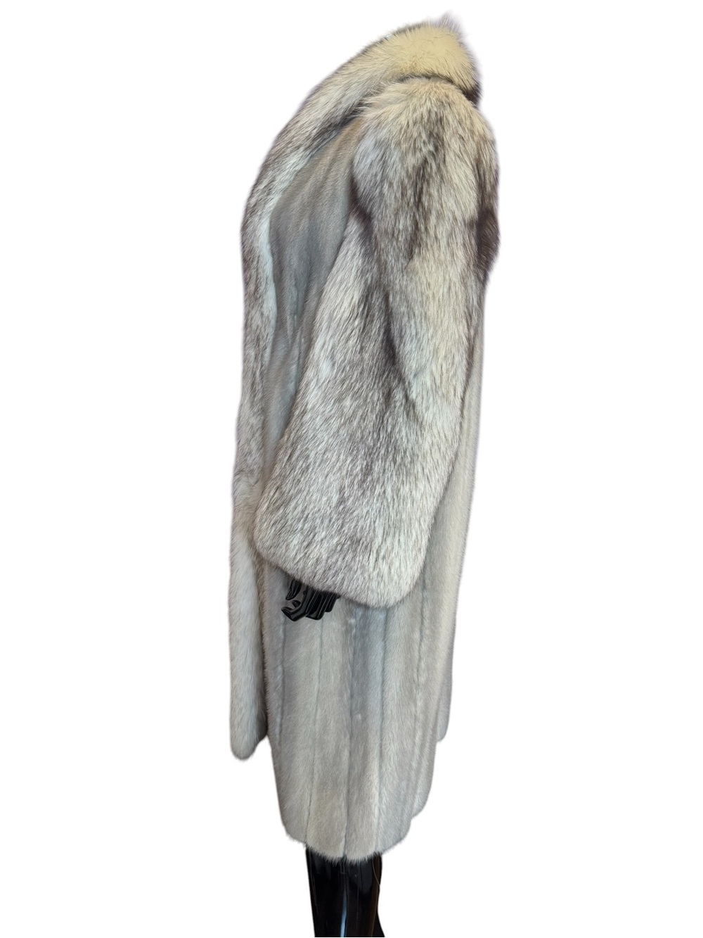 Luxury Women's Long silver sapphire blue fox Fur Coat - Light Gray - Picture 6 of 17